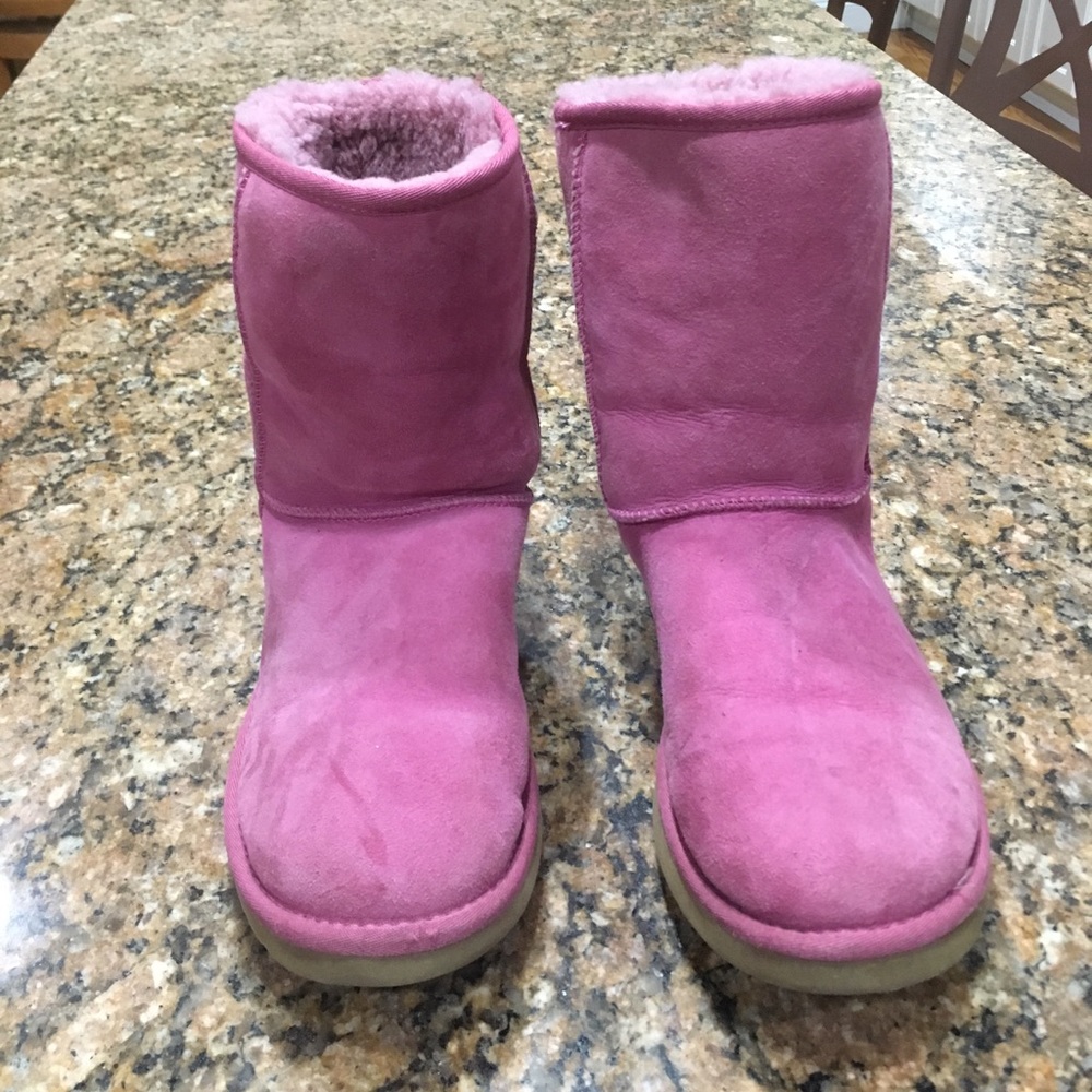 Women's size:8 pink Uggs